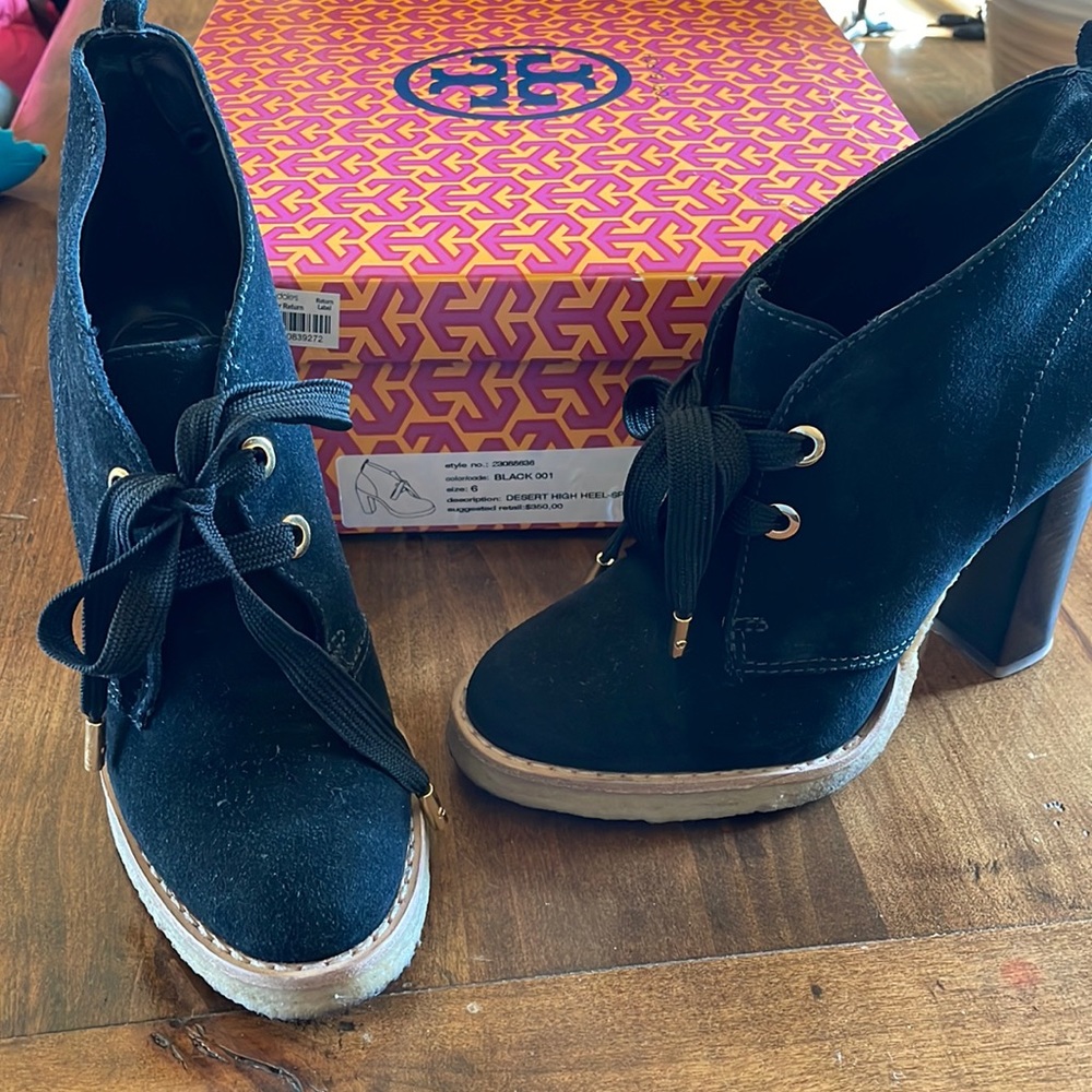 TORY BURCH Black Suede Tie Ankle Boot 6